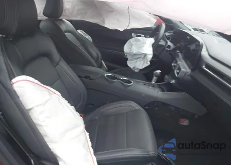 2024 Ford Mustang Ecoboost Premium Fastback z USA, uszkodzony, nr VIN 1FA6P8TH1R5137895